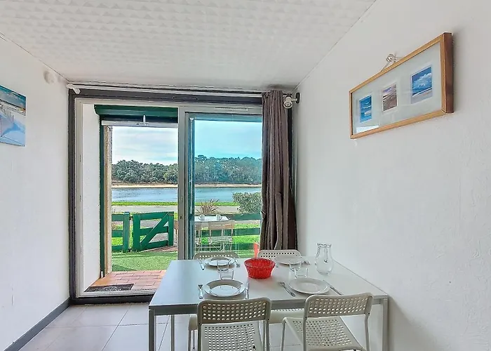 S- Lac 02 Appartement 2 Pieces Les Pieds Dans L\'Eau